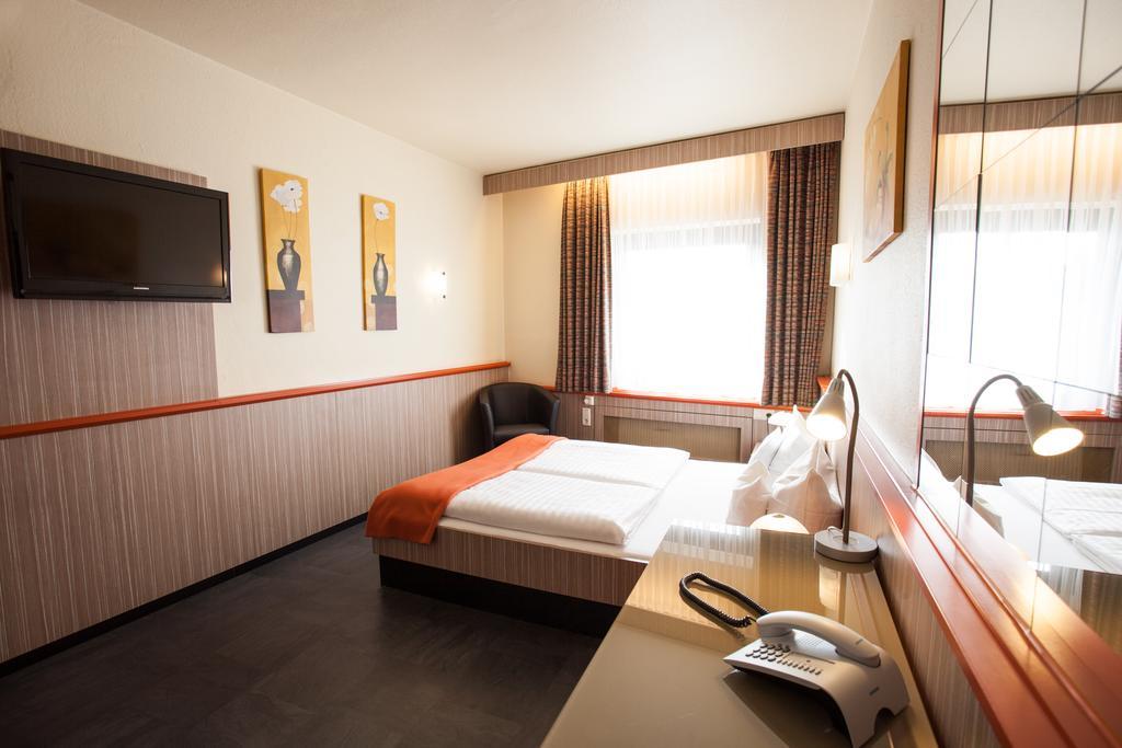Trip Inn Hotel Ariane Colonia Exterior foto