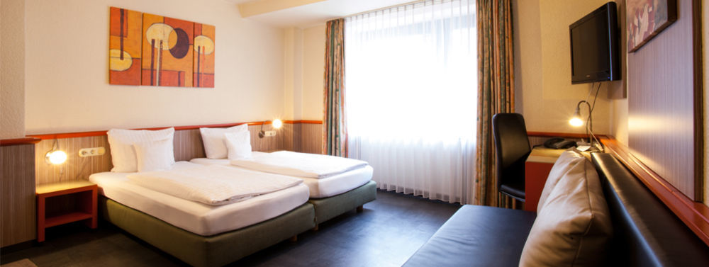 Trip Inn Hotel Ariane Colonia Exterior foto